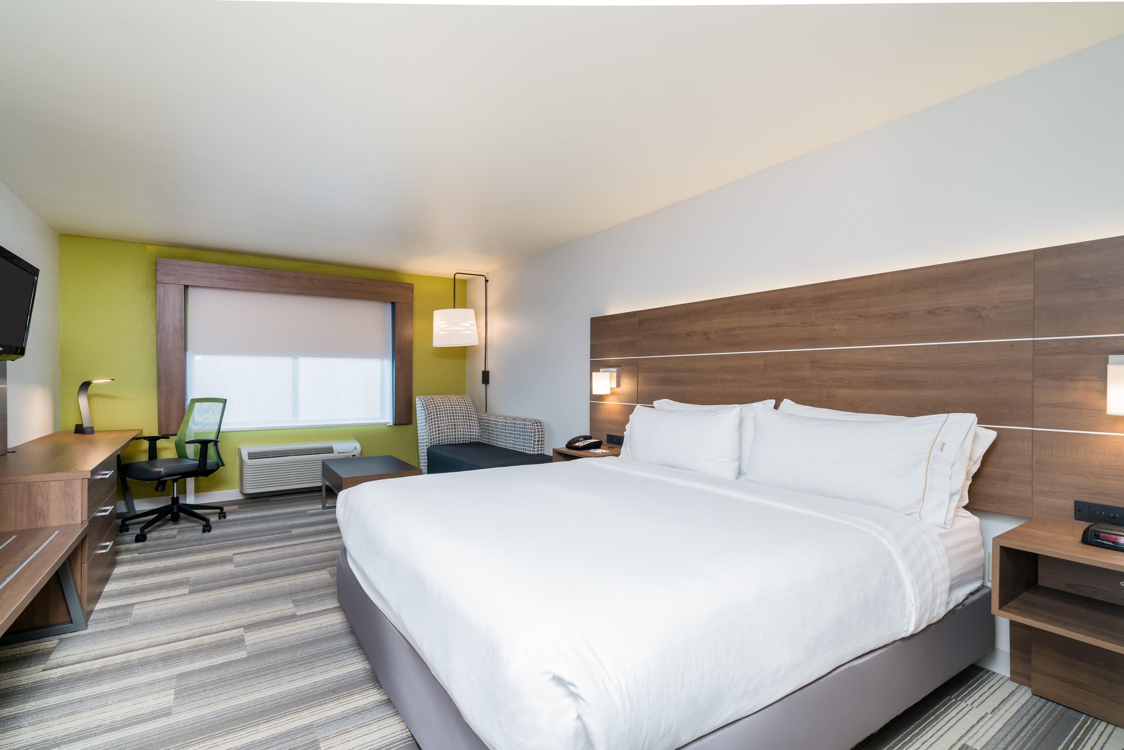 Holiday Inn Express & Suites Rocky Mount Smith Mountain Lake By Ihg Exterior foto